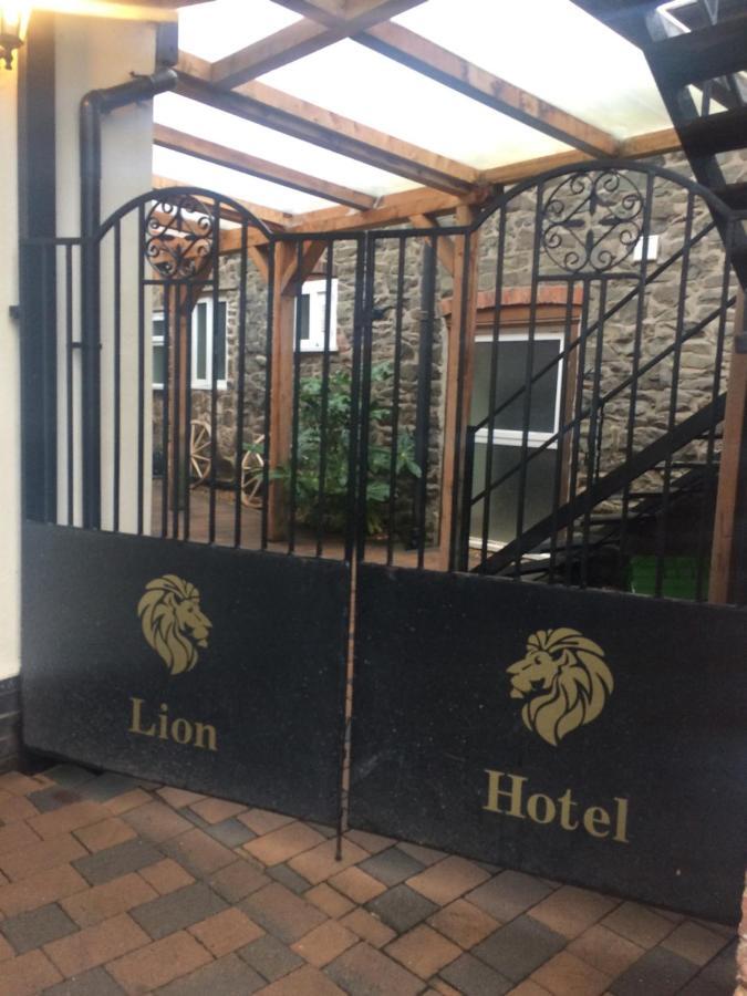 The Lion Hotel Llansantffraid-ym-Mechain Exteriör bild